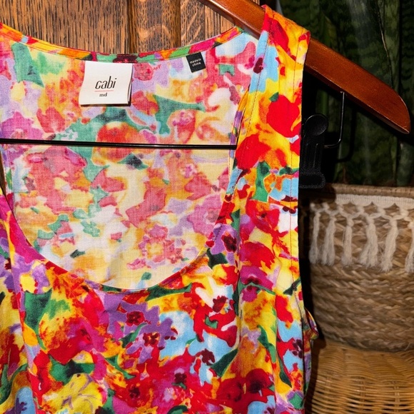 CAbi LUISA Summer Yellow Red Scoop Neck Floral Print Tank Top Size M #5045 - Picture 2 of 4